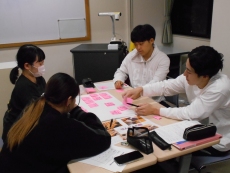 【大学関連施設との連携による実学臨床教育プログラム】実学臨床教育Ⅱ（2年生）『体験実習』事後指導　／　第3回「実学臨床教育実習施設連絡会」を行いました