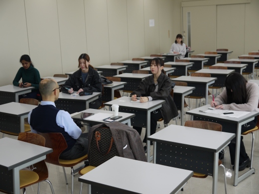 「まちづくり実践論」東口キャンパスで実施