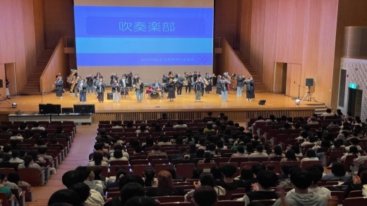 吹奏楽部　迫力のある音を響かせた