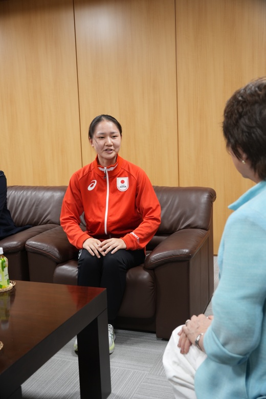 【新聞掲載情報】テコンドー日本代表 岡崎陽向さんが世界大会へ！-郡市長を表敬訪問-