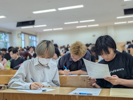 話し手も聞き手も真剣そのものです④