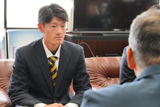 音チーフスカウトから評価を受ける新保内野手