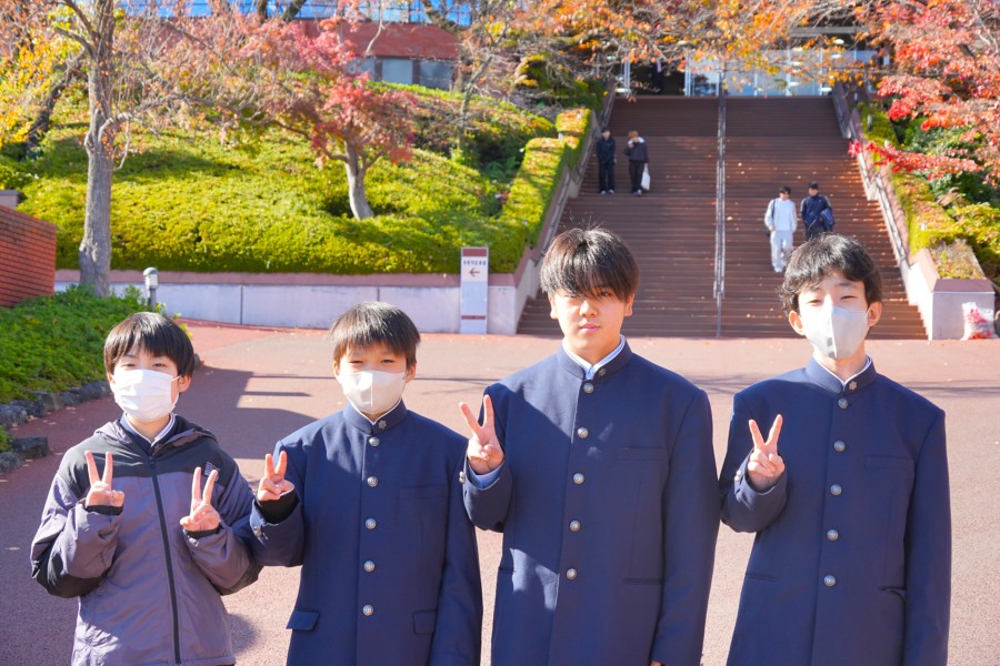 石巻市立河南東中学校4名が自主学習で来てくれました