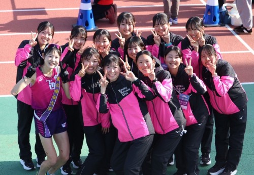 【速報】おめでとう!2位の快挙 初の表彰台(富士山女子駅伝)