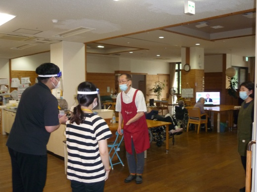 配属ユニットの方にご挨拶