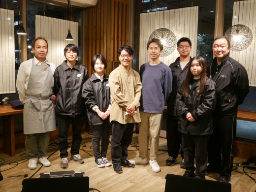 集合写真　※写真撮影時のみマスクを外しています。