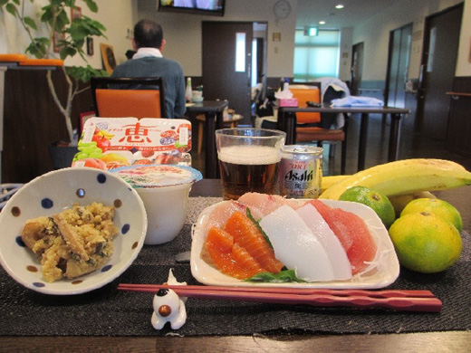 アルコール・生ものなど利用者が食べたいものを持ち込み可能