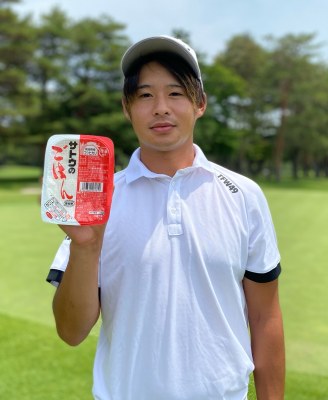 OBの片岡尚之さん(サトウ食品提供)