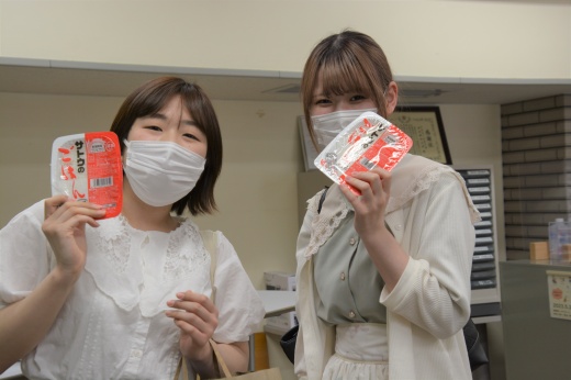 学生「いただきます」