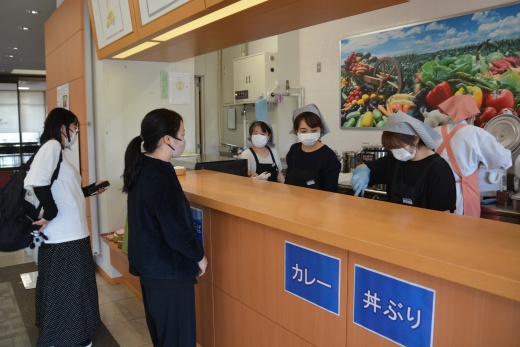 ステーションキャンパスでの注文の様子