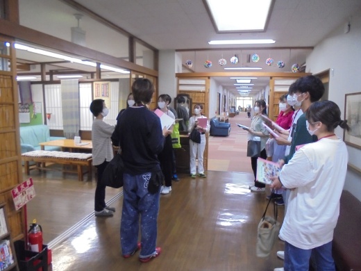 リベラ荘2階 共有スペースから居室スペースを見学