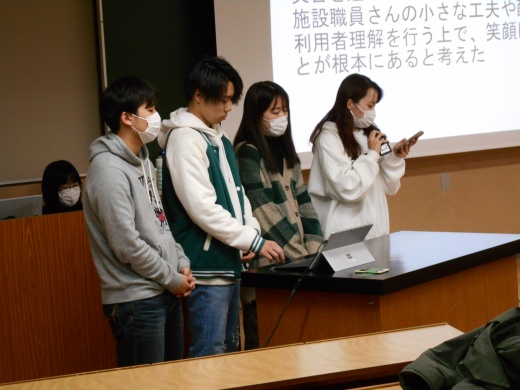 パワーポイントを利用し、分かりやすさを追求し報告しました
