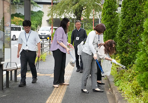 キャンパス周辺の第2回地域清掃活動を実施しました