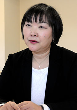 取材中、終始穏やかな表情で話していた佐々木さん