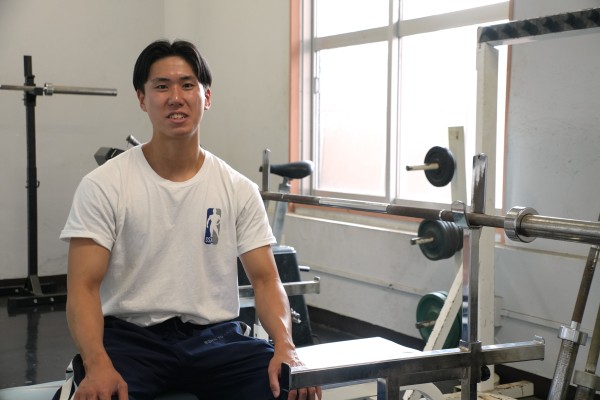 サマースタイルアワード(ボディメイク)優勝 奥山忠昭さん(教育学科)学生インタビュー