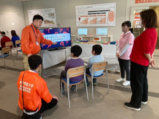各大学が協力し、運営することで学びを深めました