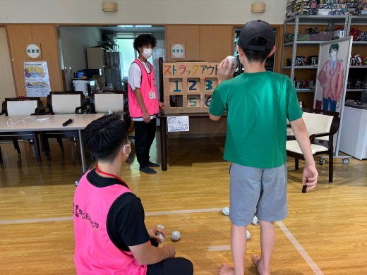ストラックアウトやモルックなどで子どもたちは楽しみました（ピアサポート北のと）
