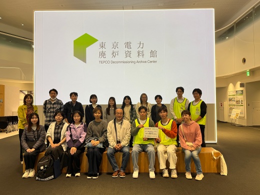 大阪大学と合同で実施しました。学生同士の交流からも大きな学びがありました。