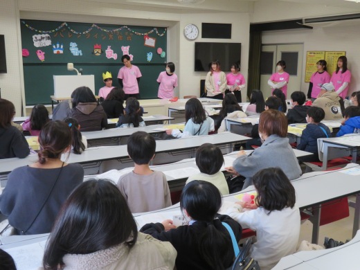 開会式では寸劇も入れながら子どもたちを盛り上げました
