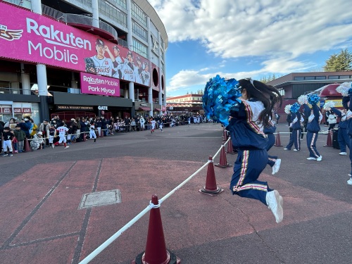 応援を受けて走る選手達