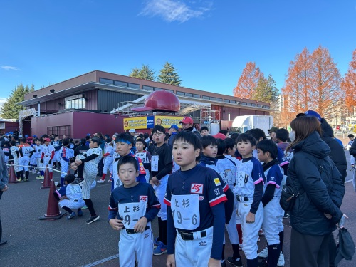 出番を待つ選手達