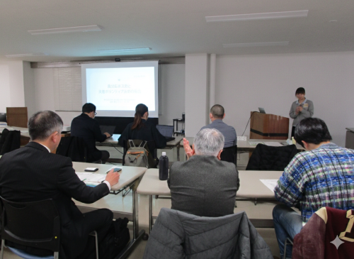 報告会の様子