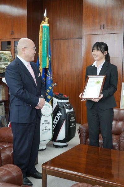 学生サークル「PASS」がCOOPみやぎスマイル基金で優秀賞を受賞！千葉公慈学長へ喜びの報告